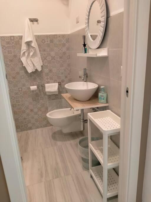 Aura Apartment Bari Buitenkant foto