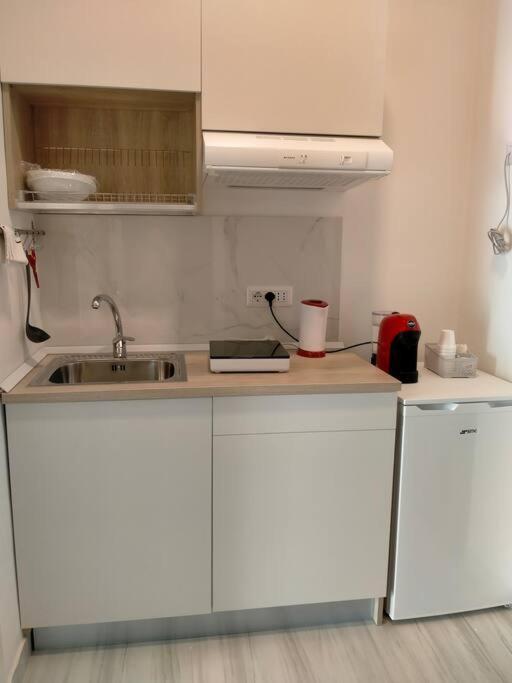 Aura Apartment Bari Buitenkant foto