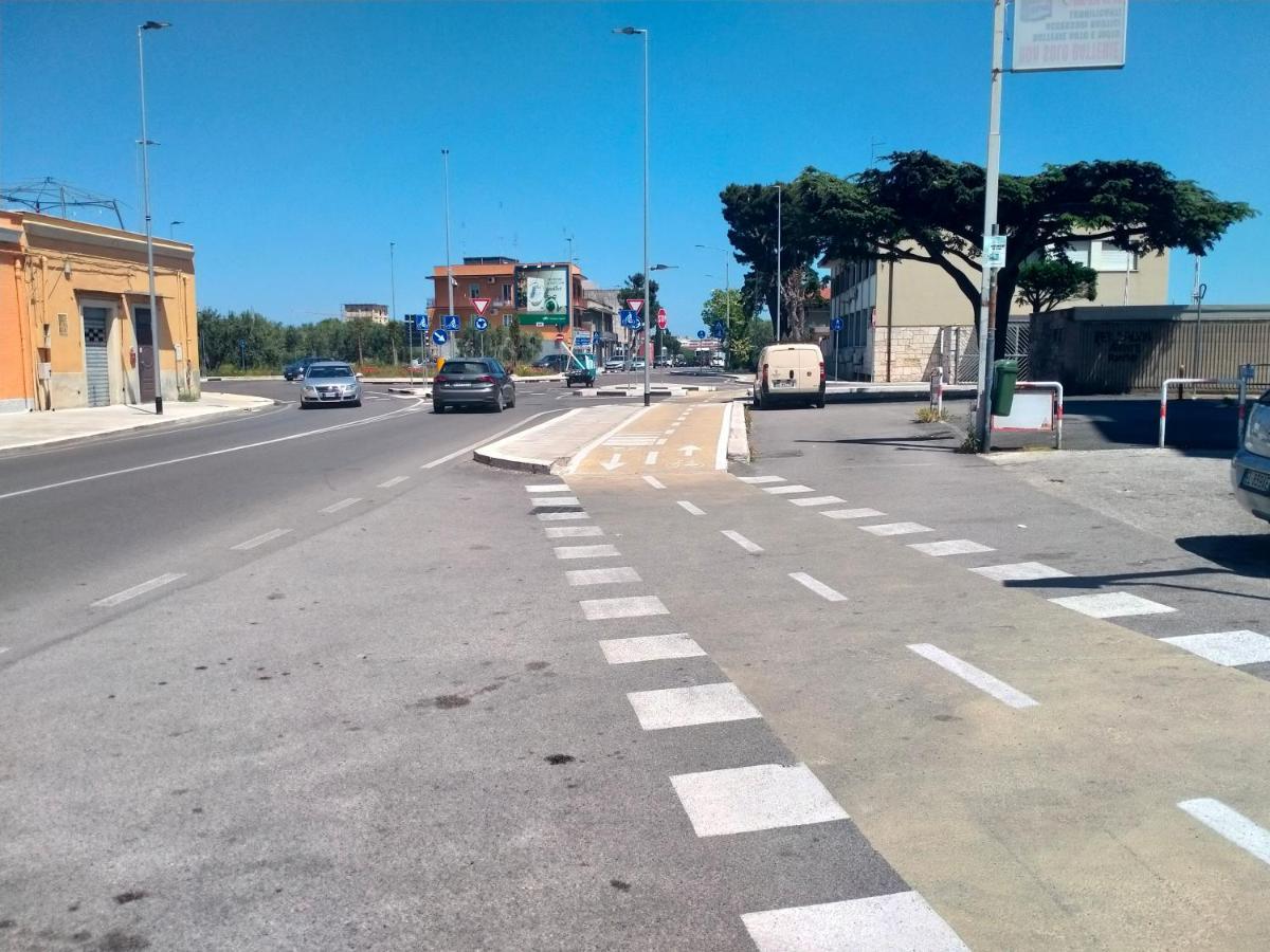 Aura Apartment Bari Buitenkant foto