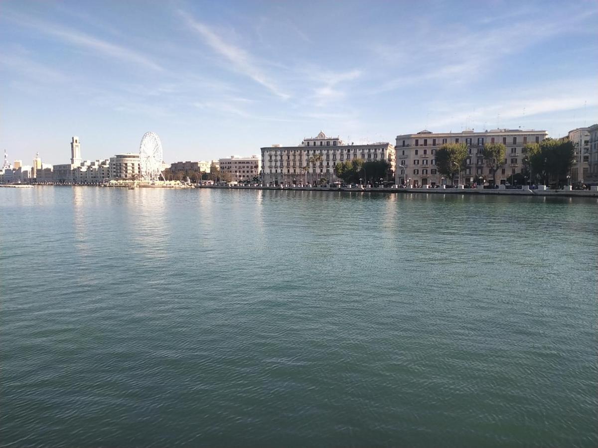 Aura Apartment Bari Buitenkant foto